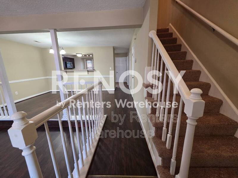 Charming Townhouse in a Desirable Location! property image